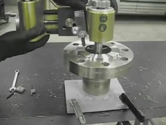 ステンレス鋼のフランジ