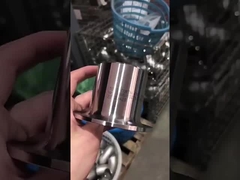 ステンレス鋼の切株の端