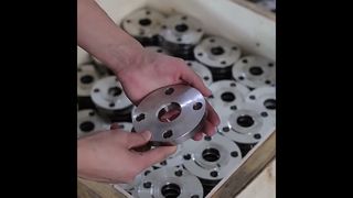 ニッケル合金のフランジ