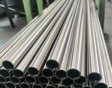 Customized Length Nickel Alloy Piping for High-Strength Applications on Pallet Packaging
